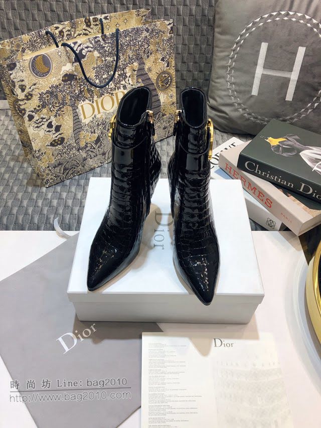 DIOR女鞋 迪奧CD字母logo尖頭馬丁靴 Dior側拉鏈五金扣女短靴  naq1330